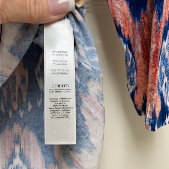 Beautiful blouse - Picture 3 of 3